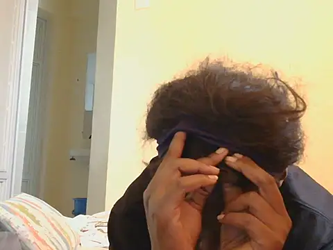 Snapshot of Heliosann chatting on 22, 7, 2026 Heliosann online show from 22, 7, 2026