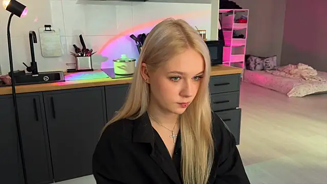 Snapshot of MichelleMargiela chatting on 12, 7, 2026 MichelleMargiela online show from 12, 7, 2026