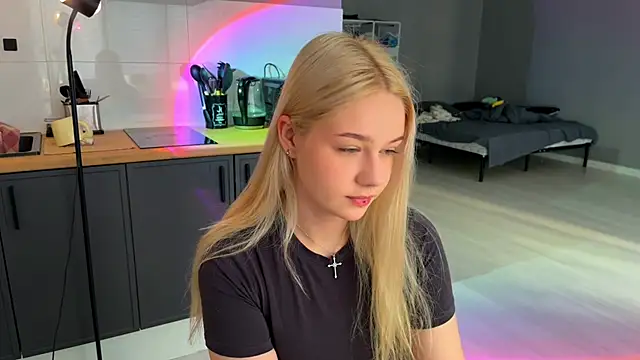 Snapshot of MichelleMargiela chatting on 18, 7, 2026 MichelleMargiela online show from 18, 7, 2026