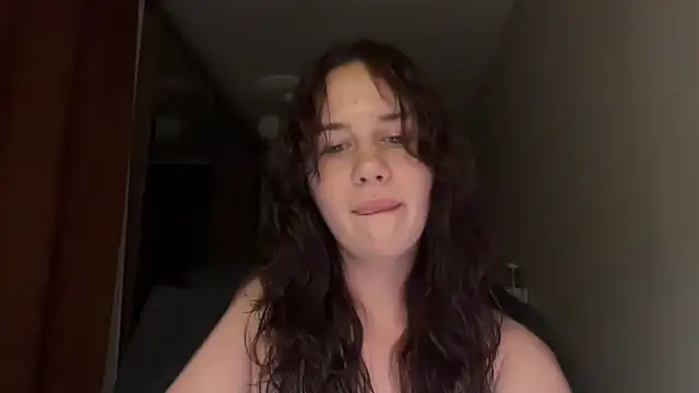 Snapshot of Loressava chatting on 8, 7, 2026 Loressava online show from 8, 7, 2026