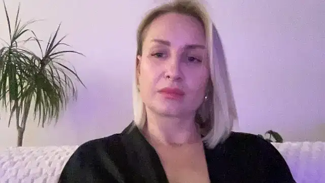 Delissaxx online show from 22, 6, 2026