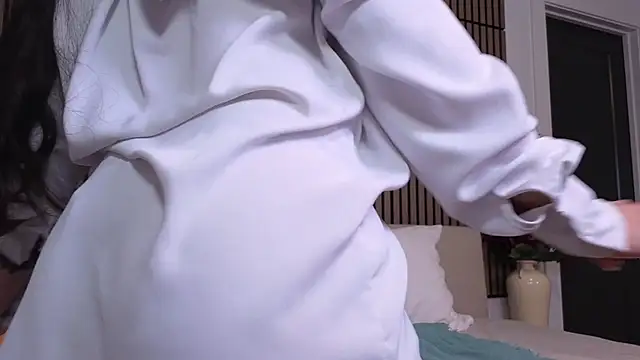 Snapshot of MySweetSofie chatting on 10, 7, 2026 MySweetSofie online show from 10, 7, 2026