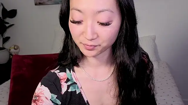 MySweetSofie online show from 8, 10, 2025