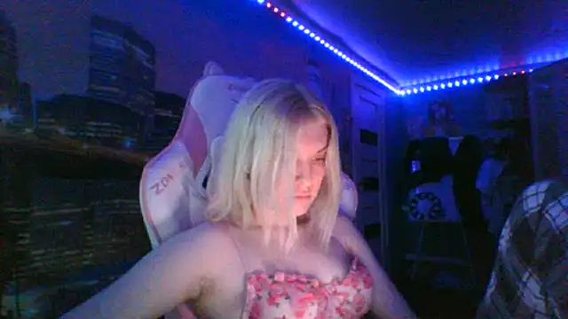 Snapshot of Jolinaada chatting on 22, 6, 2026 Jolinaada online show from 22, 6, 2026