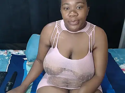 Snapshot of CovySweetMe chatting on 28, 6, 2026 CovySweetMe online show from 28, 6, 2026