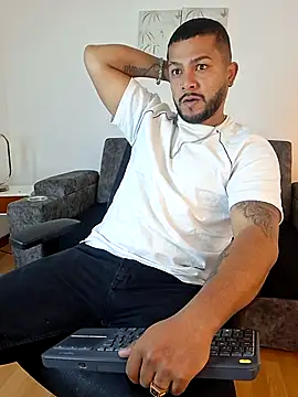 BrunoSilva  online show from 3, 8, 2026