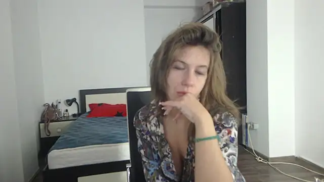 DedeSibel online show from 28, 2, 2025