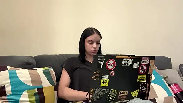 martinienjoyer online show from 26, 6, 2026