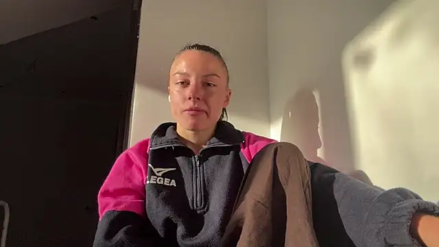 Monicaqte online show from 28, 7, 2026