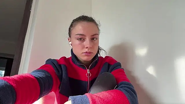 Monicaqte online show from 19, 7, 2026