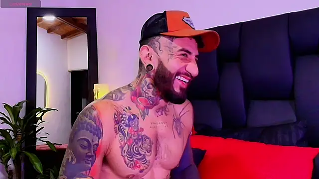 Snapshot of dilan_scootk_j chatting on 2, 8, 2026 dilan scootk j online show from 2, 8, 2026