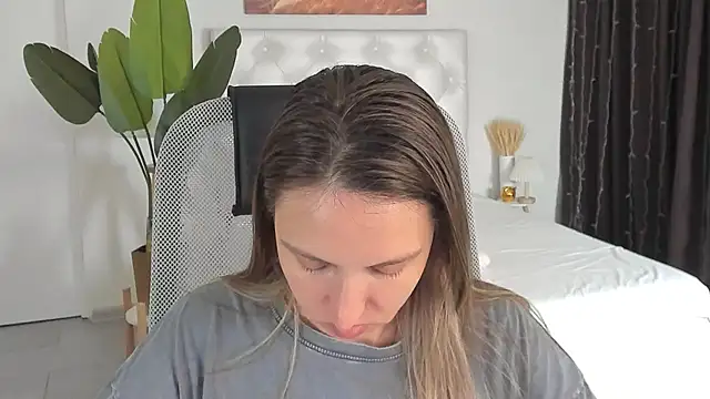 ErinWise online show from 19, 7, 2026