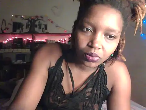 Snapshot of SexyArya_ chatting on 6, 8, 2026 SexyArya online show from 6, 8, 2026