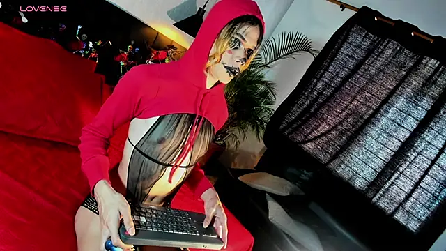 love amor  online show from 31, 10, 2025