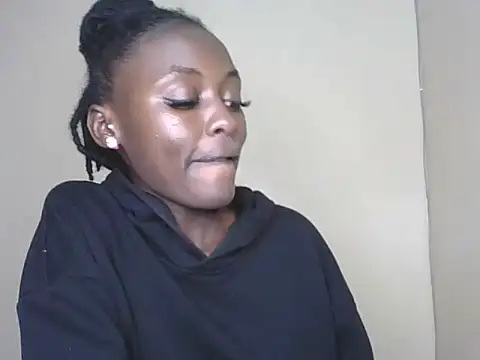 Snapshot of Elsie_1 chatting on 24, 7, 2026 Elsie 1 online show from 24, 7, 2026