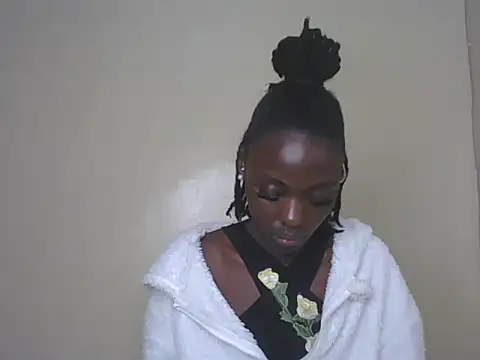 Snapshot of Elsie_1 chatting on 25, 7, 2026 Elsie 1 online show from 25, 7, 2026