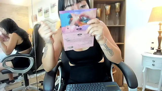 Luna black19 online show from 9, 7, 2026