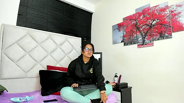Snapshot of azul_moonn chatting on 22, 7, 2026 azul moonn online show from 22, 7, 2026