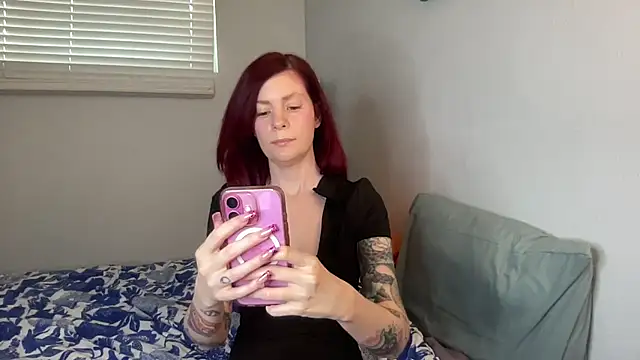 Snapshot of LylaFrost chatting on 24, 7, 2026 LylaFrost online show from 24, 7, 2026