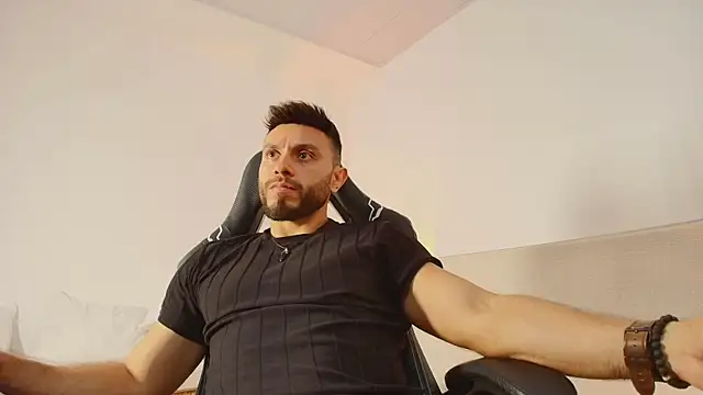 Mateo Vega  online show from 24, 6, 2026