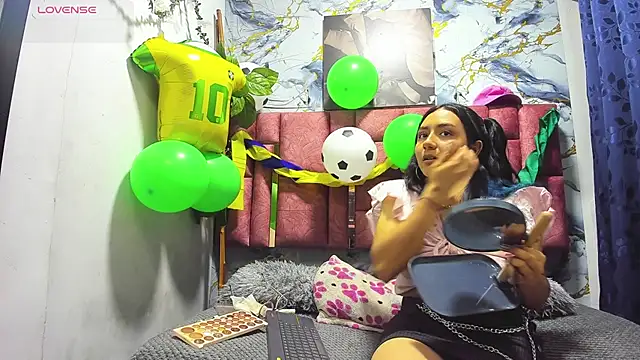 Snapshot of Nezukoks chatting on 26, 6, 2026 Nezukoks online show from 26, 6, 2026
