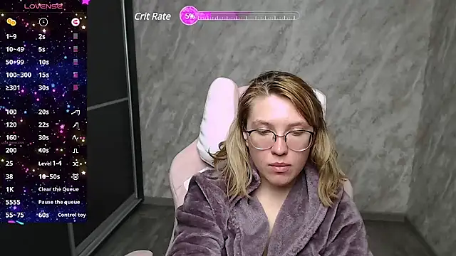 Reginasmilee online show from 20, 3, 2025