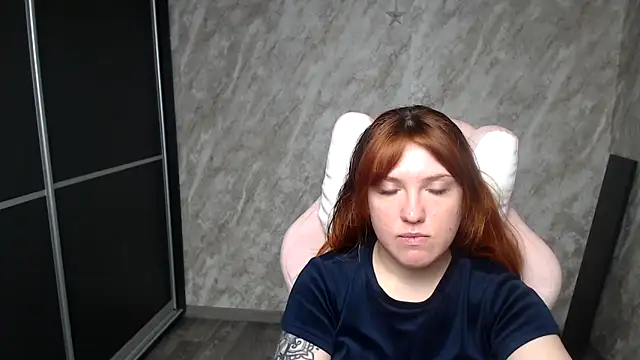 Reginasmilee online show from 19, 2, 2026