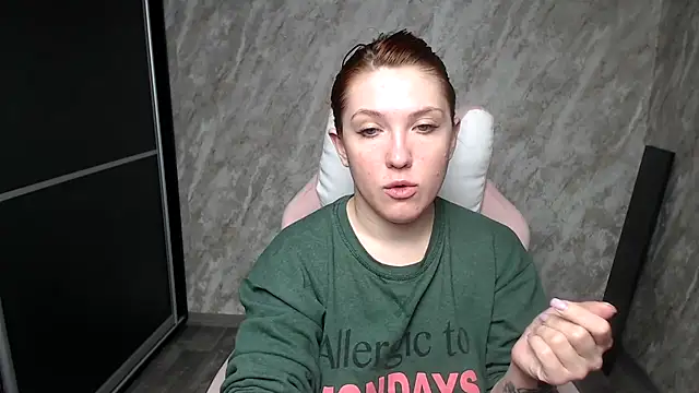 Reginasmilee online show from 19, 2, 2026