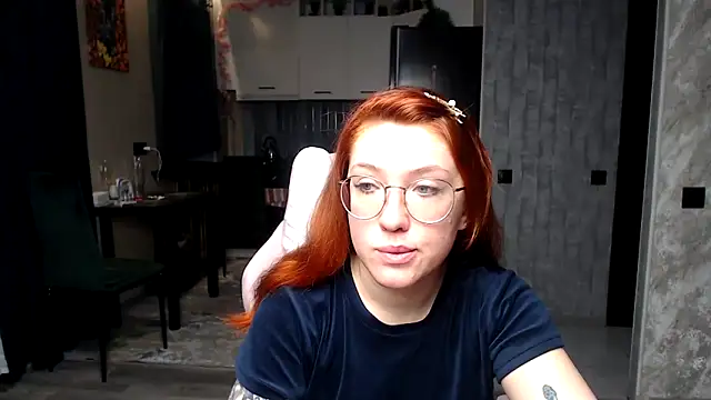 Reginasmilee online show from 18, 3, 2026