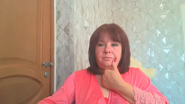 Snapshot of HannahAna39 chatting on 4, 8, 2026 HannahAna39 online show from 4, 8, 2026