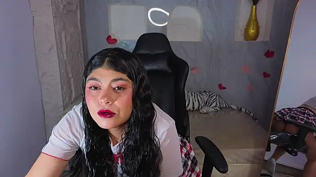 Nyx moon v online show from 25, 6, 2026