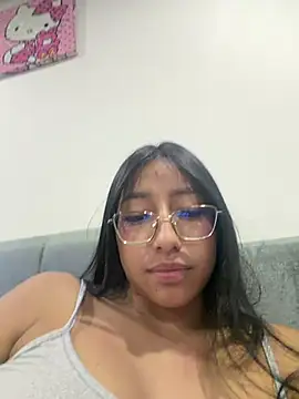 Bella hart online show from 9, 7, 2026