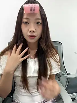 Snapshot of YY-1-1-1 chatting on 31, 7, 2026 YY-1-1-1 online show from 31, 7, 2026