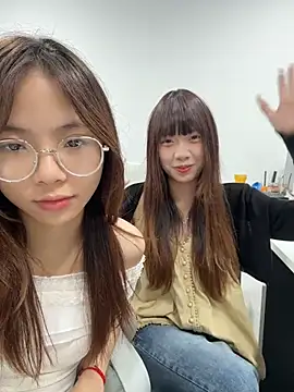 Snapshot of YY-1-1-1 chatting on 24, 7, 2026 YY-1-1-1 online show from 24, 7, 2026