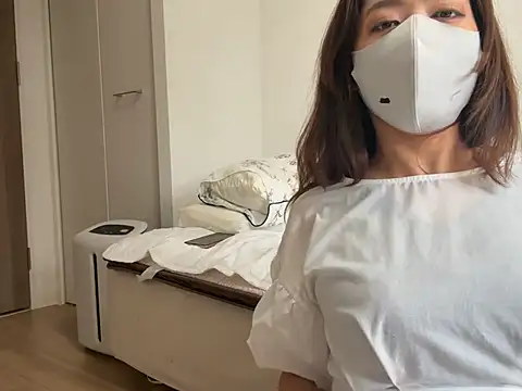 mochiko mck online show from 7, 7, 2026