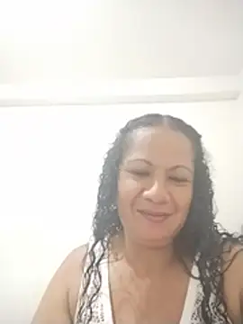 Yenifer caisedo online show from 24, 6, 2026