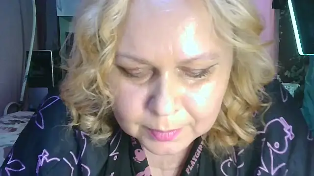 Snapshot of Roksolana5398 chatting on 6, 7, 2026 Roksolana5398 online show from 6, 7, 2026