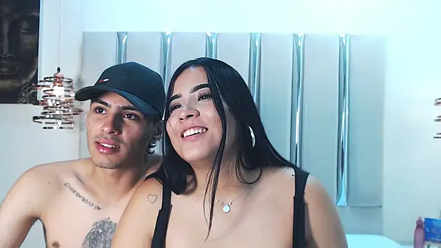 Snapshot of BiancaAndDominic chatting on 27, 6, 2026 BiancaAndDominic online show from 27, 6, 2026