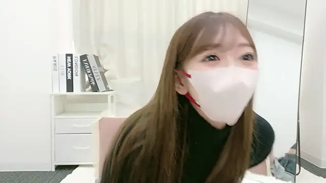 miuchan v online show from 8, 7, 2026