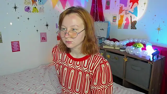 Snapshot of AnneBois chatting on 5, 7, 2026 AnneBois online show from 5, 7, 2026