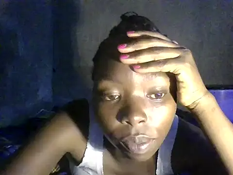 Snapshot of LauraLavin chatting on 4, 7, 2026 LauraLavin online show from 4, 7, 2026