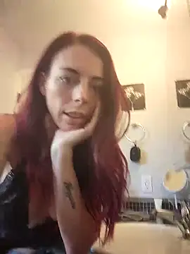 Snapshot of Elliehopp chatting on 10, 7, 2026 Elliehopp online show from 10, 7, 2026