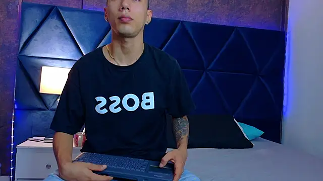 Snapshot of JustynSanshi chatting on 7, 7, 2026 JustynSanshi online show from 7, 7, 2026