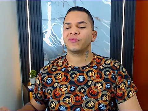 Snapshot of cristhian_gamboa chatting on 9, 7, 2026 cristhian gamboa online show from 9, 7, 2026