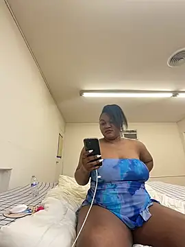 BUSTYYTIITSXX01 online show from 2, 7, 2026