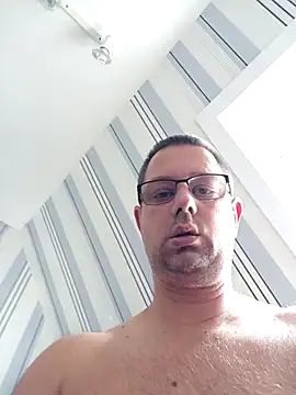 Snapshot of uni2025 chatting on 10, 7, 2026 uni2025 online show from 10, 7, 2026
