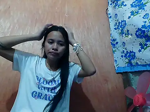 SkinnyGirl PinayBaby online show from 28, 6, 2026