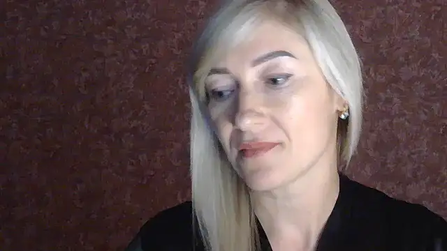 Snapshot of moonlightAnna chatting on 10, 7, 2026 moonlightAnna online show from 10, 7, 2026