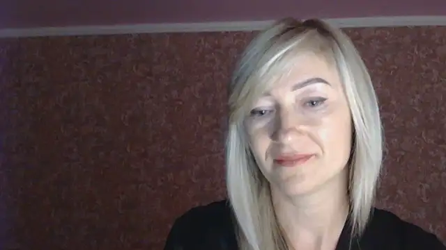 Snapshot of moonlightAnna chatting on 12, 7, 2026 moonlightAnna online show from 12, 7, 2026