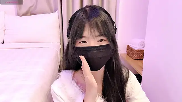 Snapshot of Your-Sunshinee chatting on 3, 7, 2026 Your-Sunshinee online show from 3, 7, 2026